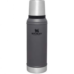 Stanley Classic Legendary Vacuum Insulated Bottle | 1.0 QT Charcoal | OYGSP-9106