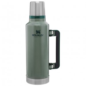 Stanley Classic Legendary Vacuum Insulated Bottle | 2 QT Verdes | AFHIX-2061