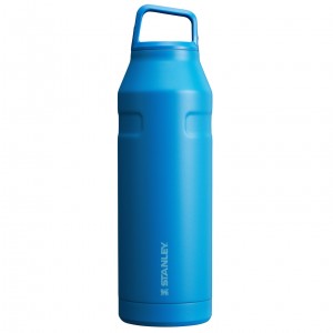 Stanley IceFlow™ Bottle with Cap and Carry+ Lid | 50 OZ Azur | LYRUH-4376